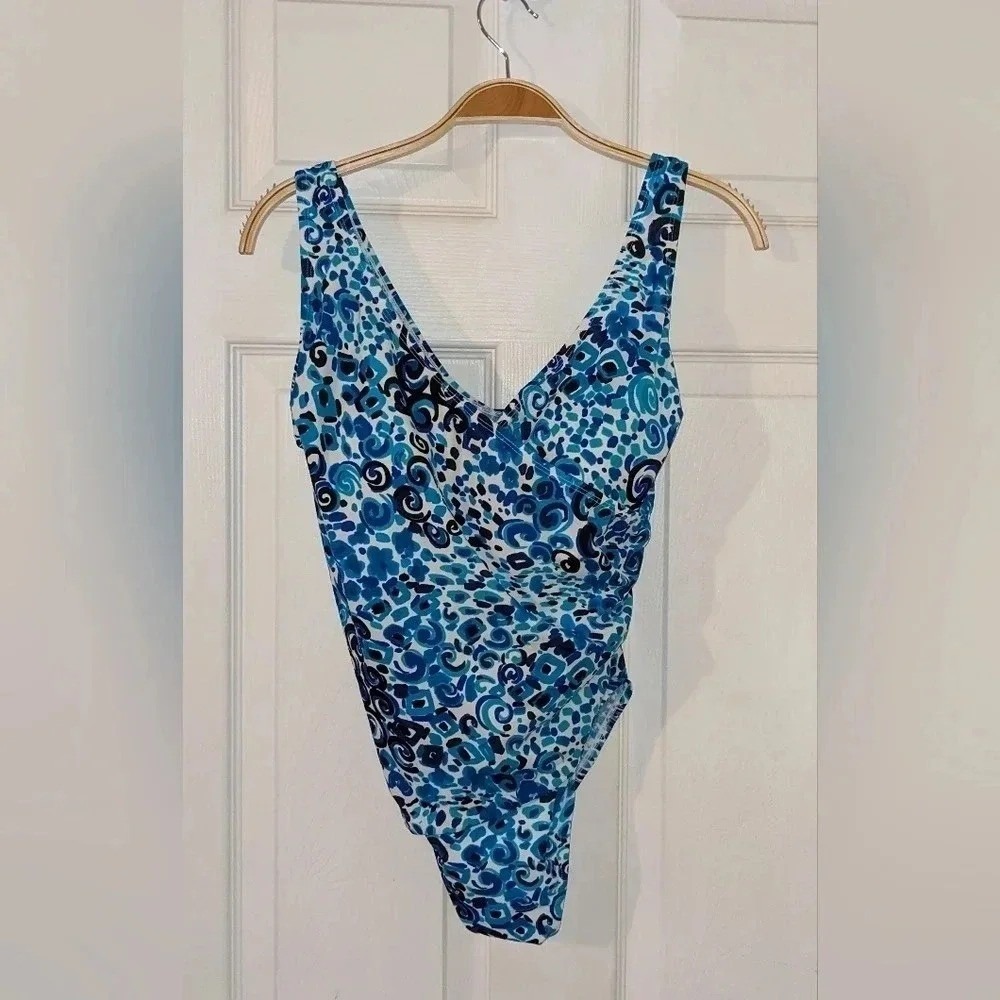 Swim Solutions Side Shirred Hip Tummy Minamizer Swimsuit Sz. 8 Blue NWT $118 - Picture 3 of 7